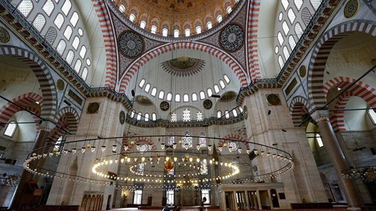 İstanbul Müftüsü Maşalı: Efendimizin teravihi evde kılma sünnetini öne çıkaracağız