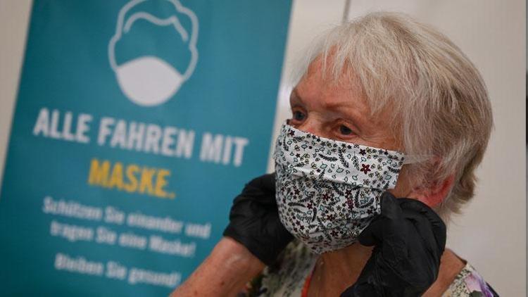Almanya’da maske takma zorunluluğu bugün başladı