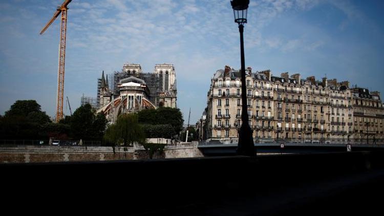 Notre-Dame inşaatı yeniden başladı