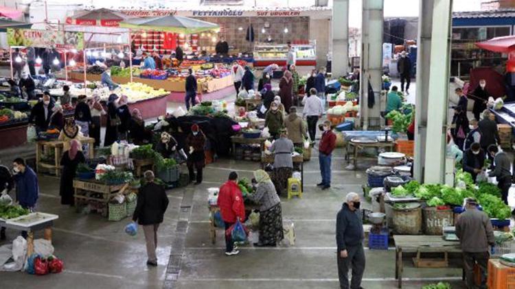 Zonguldakta halk pazarları 26 gün sonra açıldı