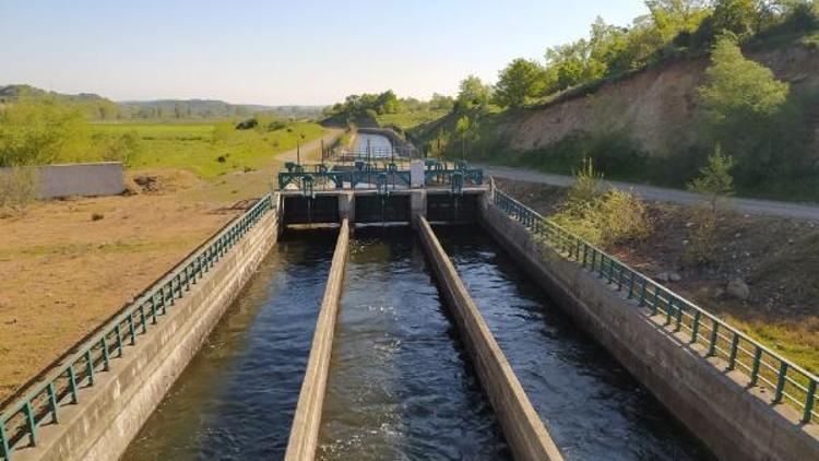 Manyas Barajından kanallara su verilmeye başlandı