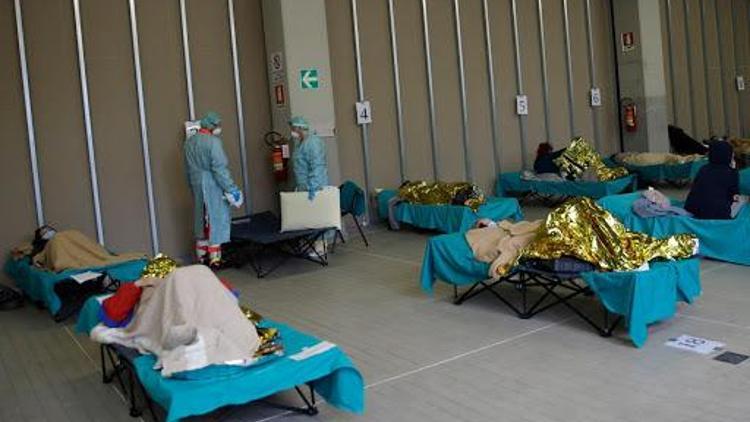 İtalyada corona virüsten can kaybı 26 bin 977ye yükseldi