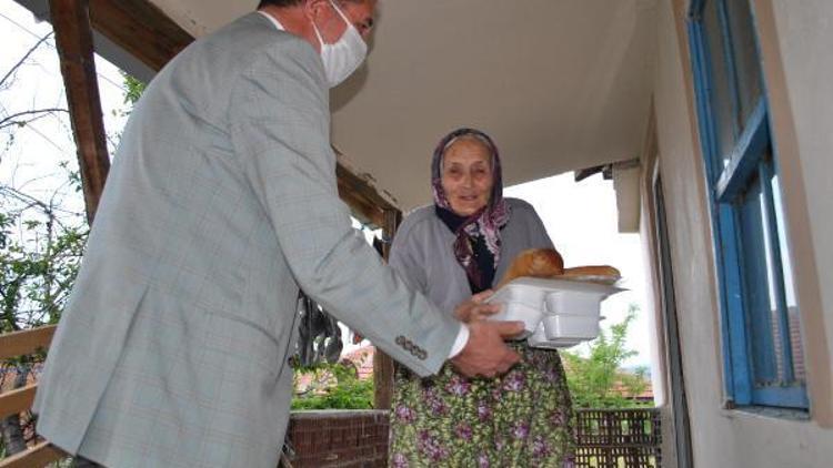 Sarıcakaya’da evlere sıcak yemek servisi