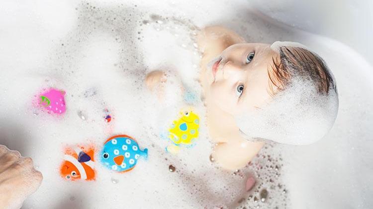 Bebekler için banyoda gerekli en iyi 10 ürün hangisi