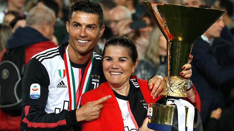 Cristiano Ronaldodan annesine 100 bin Euroluk hediye