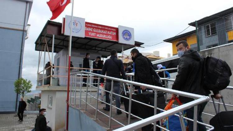 Kütahyada karantinadaki 164 kişi, memleketlerine uğurlandı