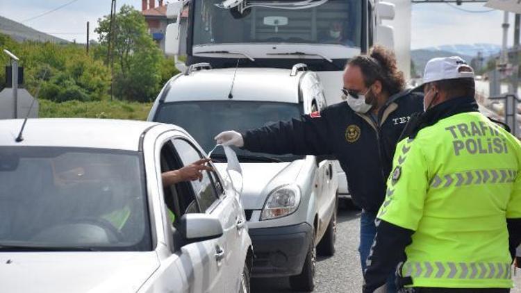 Seyahat kısıtlamasının sona erdiği Malatyada araç yoğunluğu