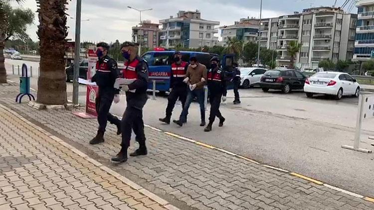 9 yıldır 15 suçtan aranıyordu Suç makinesi İzmirde yakalandı