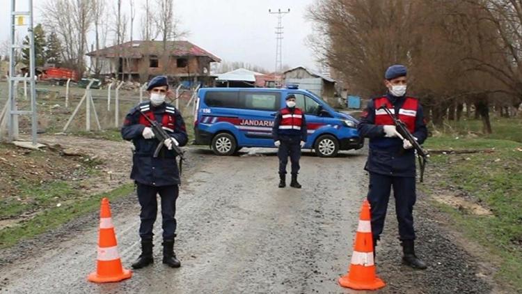 Gediz ilçesine bağlı Eskigediz beldesi karantinaya alındı