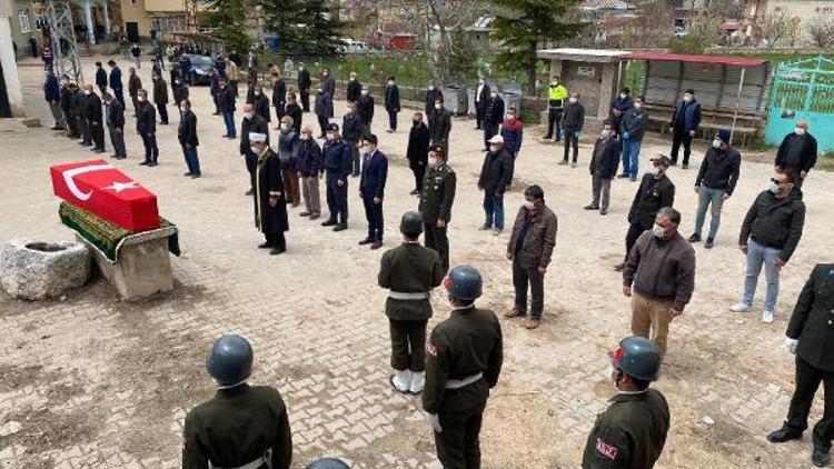 Niğdede yaşamını yitiren Kore gazisi askeri törenle uğurlandı