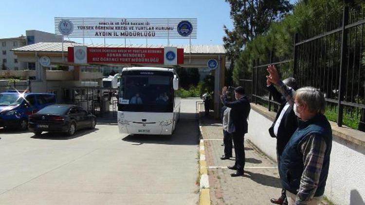 Aydında karantina süreleri dolan 379 kişi evlerine gönderildi