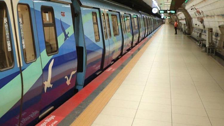 İstanbulda metro sefer saatleri uzatıldı