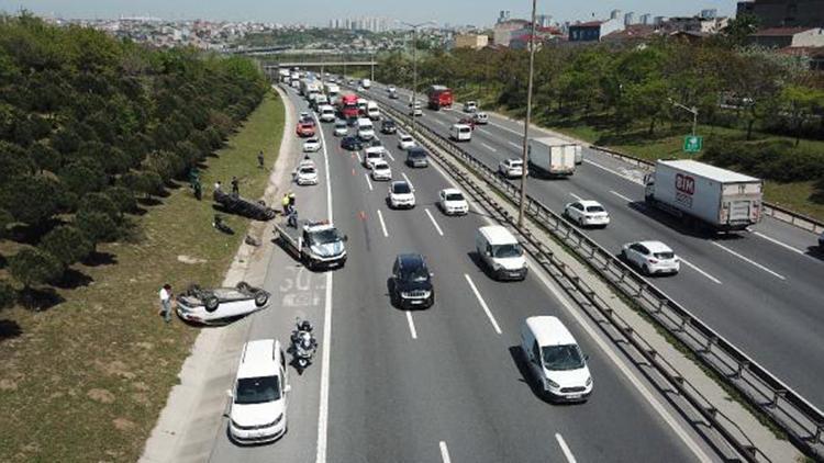 Başakşehir TEM Otoyolunda makas kazası