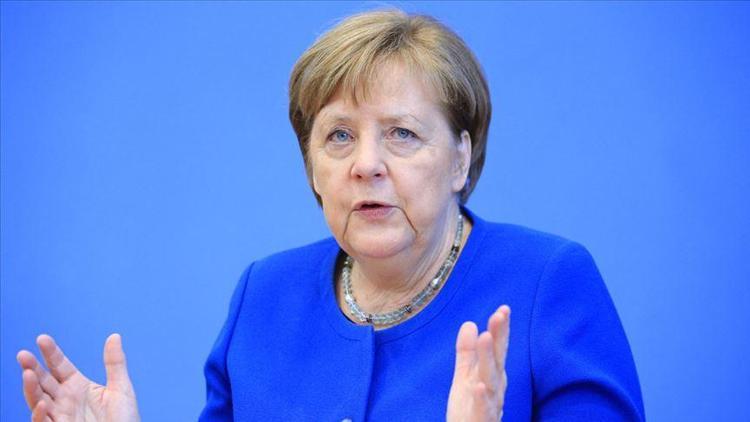 Angela Merkel duyurdu Ve kapılar açılıyor