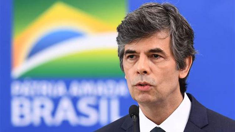 Son dakika Brezilyada Sağlık Bakanı istifa etti