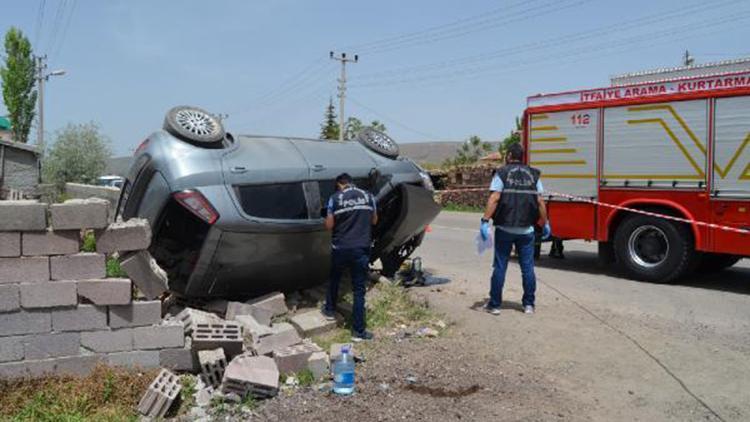 Aksarayda otomobil duvara çarptı: Fatma Nur öldü, kuzeni yaralı