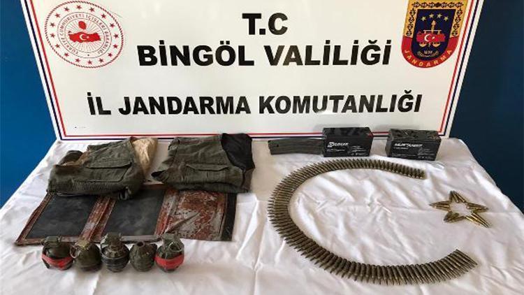 Bingölde PKKnın toprağa gömülü el bombaları bulundu