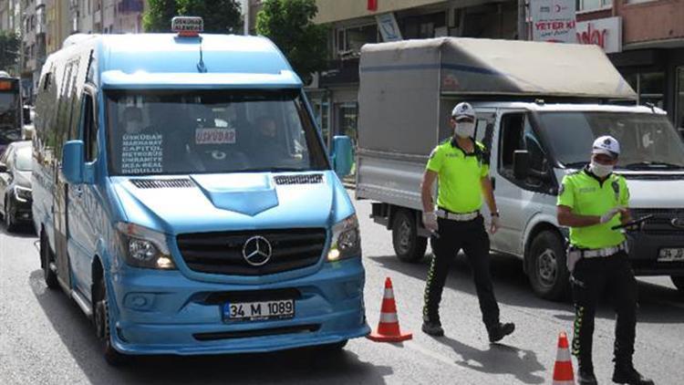 Ümraniyede toplu taşımada sosyal mesafe denetimi