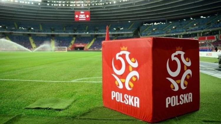 Polonya Futbol Federasyonundan maçlar seyircili oynansın talebi
