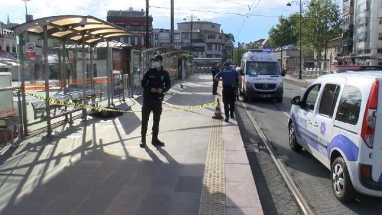 Beyazıt Tramvay Durağında ceset bulundu