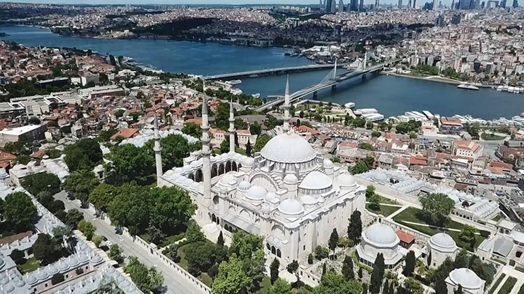 Süleymaniye Camii dezenfekte edildi