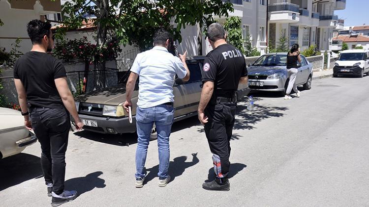 Önce otomobille çarptılar, sonra beyzbol sopasıyla dövdüler