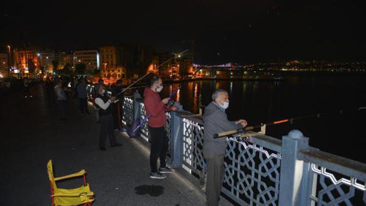 İstanbulda normalleşme takvimiyle birlikte balık tutmaya koştular