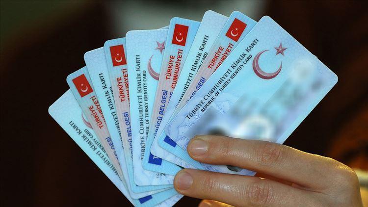 Yeni kimlik kartı olanlar dikkat ATMlerden para çekebileceksiniz