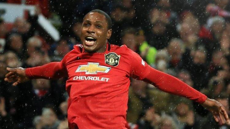 Manchester United, Odion Ighalonun kiralık sözleşmesini uzattı