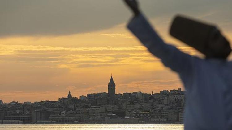 Pandemi günlerinde İstanbulu sema ile tanıtan klip çekildi