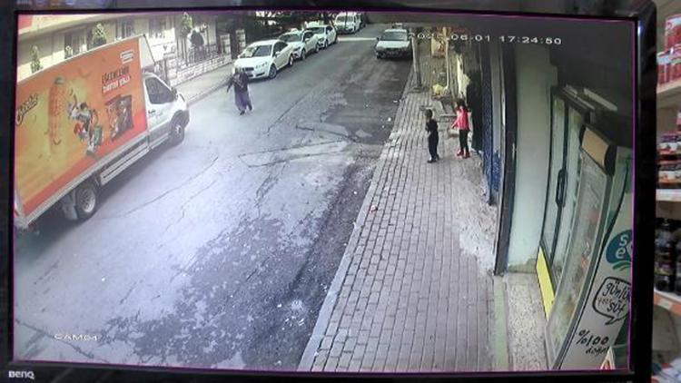 Küçükçekmecede su saatlerini çalan hırsızı kovalayan kadın kamerada