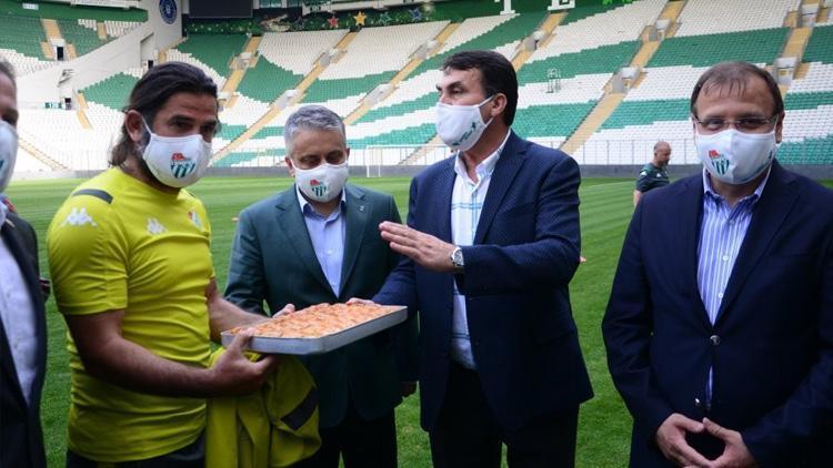 Bursaspor antrenmanına sürpriz ziyaret