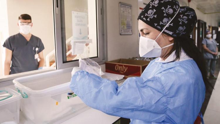 Sağlık Bakanlığından flaş karar: Koronavirüs testinde de kriterler değişiyor