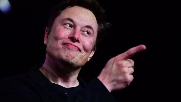 Elon Musk’ın en büyük korkusu ve beynimize çip yerleştirme meselesi