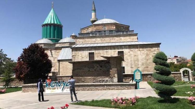 Mevlana Müzesi kapılarını açtı