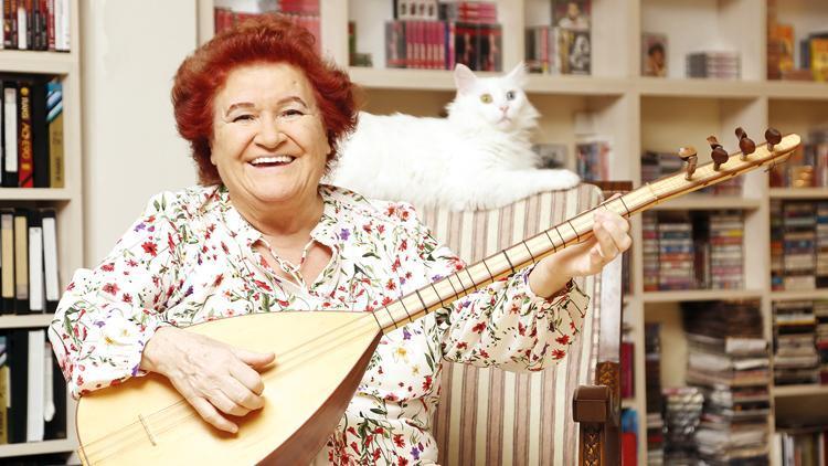 Selda Bağcan: El verdiğim  çok isim var