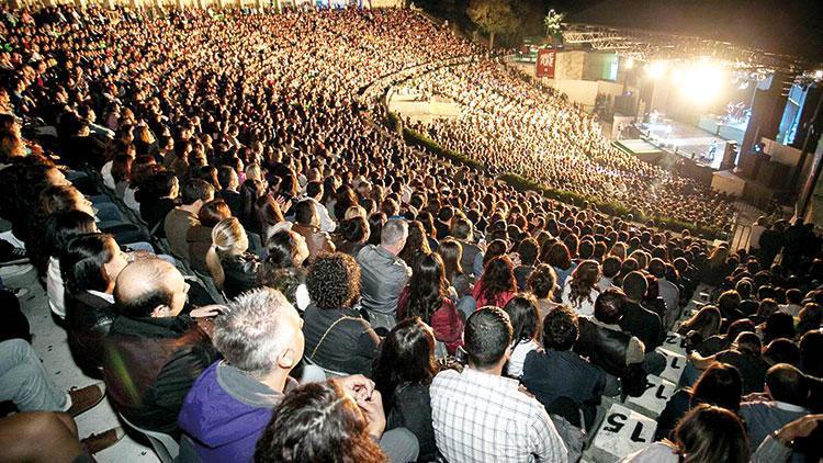 Ayakta konser dinlenmeyecek