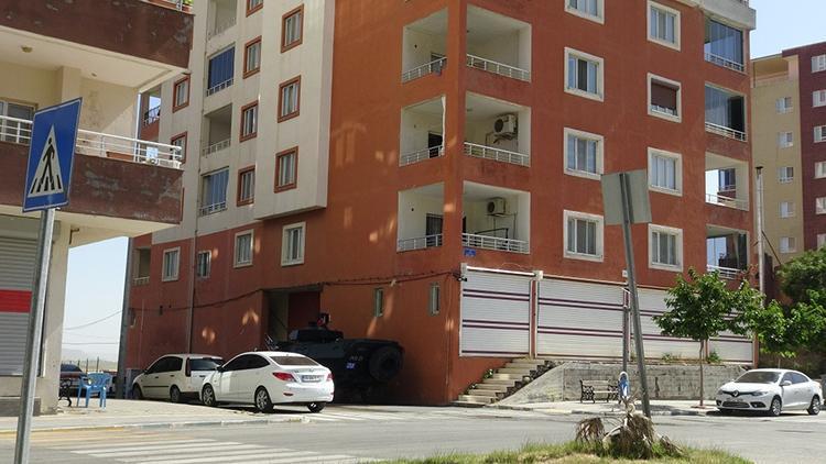 Gercüş’te 5 katlı apartman, karantinaya alındı