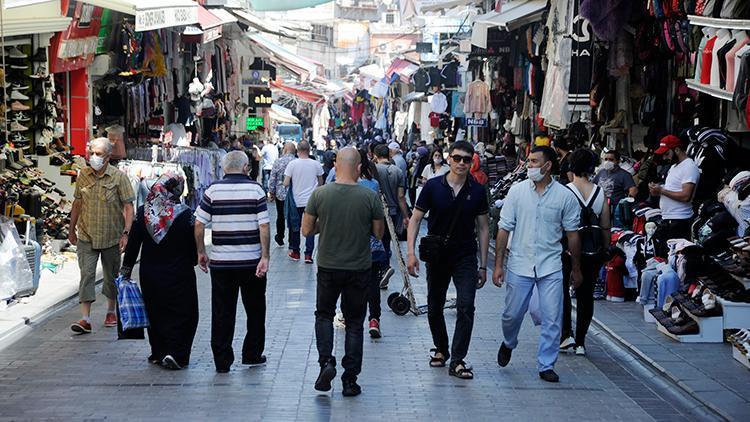 Düğün alışverişleri başladı, Mahmutpaşa hareketlendi