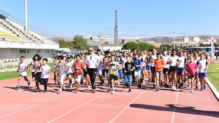 Çocukların yüreğine sporla dokunuyoruz