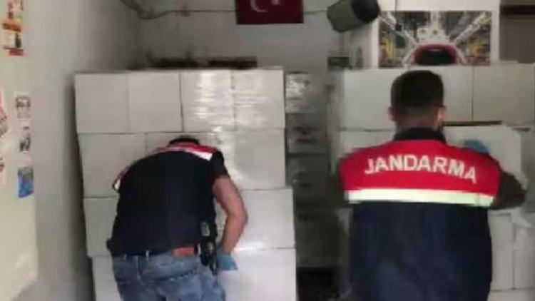 Ataşehirde jandarmanın kaçak alkol operasyonu kamerada 8 ton ele geçirildi