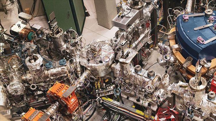 CERNde dörtlü atom altı parçacık türü ortaya çıkarıldı