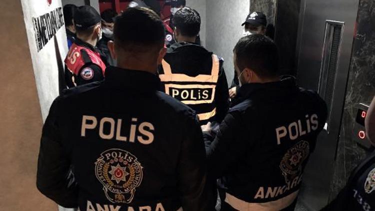 Ankarada 1500 polisin katılımıyla koronavirüs denetimi