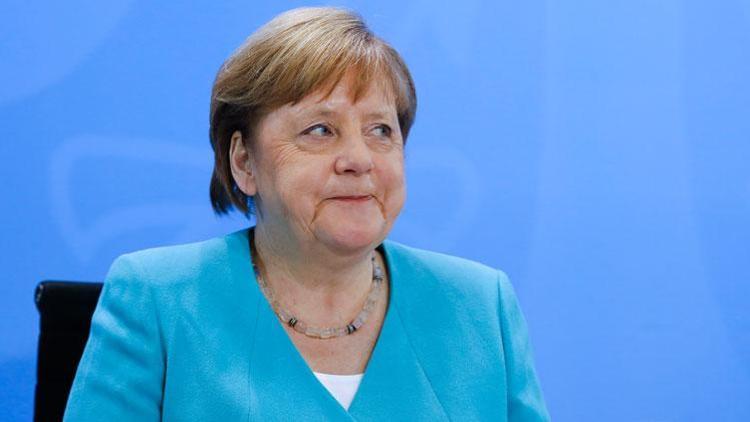 Merkel, eyalet başbakanlarıyla Kovid-19 önlemlerini görüştü
