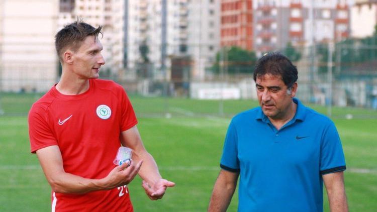 Rizespor TD Ünal Karaman ile Milan Skoda özel olarak görüştü