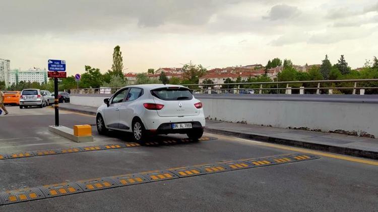 AŞTİ otoparkında temassız ödeme