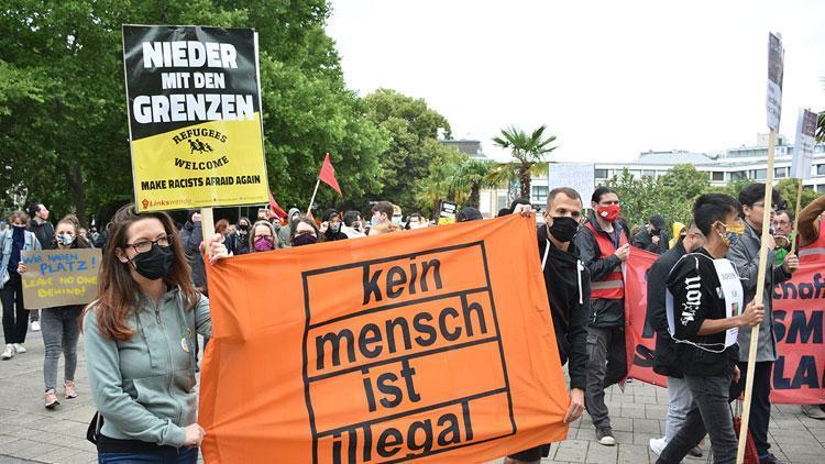 Avusturya’da ‘Dünya Mülteciler Günü’nde’ ırkçılık karşıtı gösteri