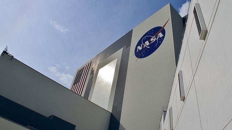 NASA, ilk siyahi kadın mühendisinin ismini merkez binasına veriyor