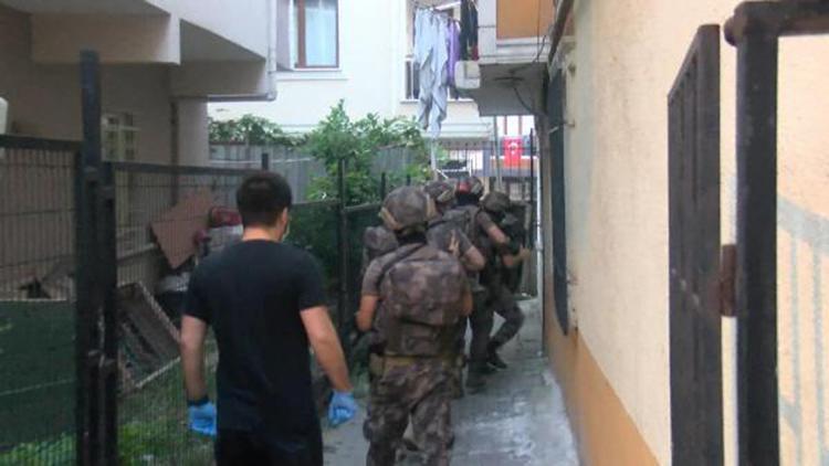 İstanbulda uyuşturucu satıcılarına operasyon: çok sayıda şüpheli gözaltında