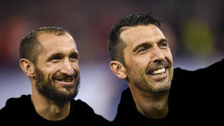 Juventus, Buffon ve Chiellini ile sözleşme uzattı